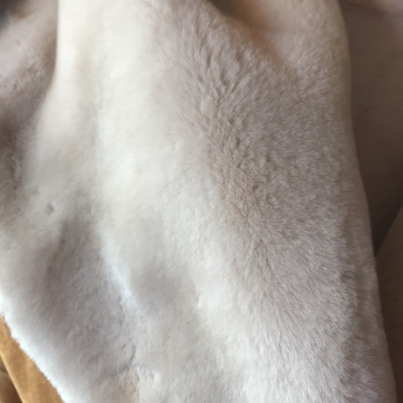 Cayenne suede sheepskin coat fur collar and cuffs - Picture 2 of 16